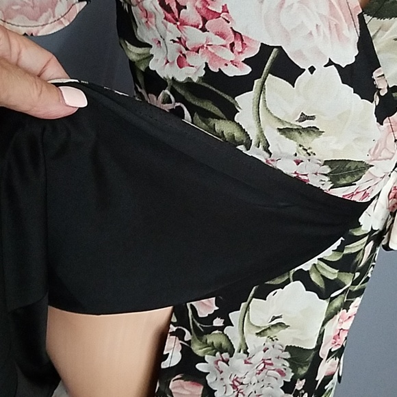 Beautiful a True Floral Wrap Dress - Picture 6 of 8